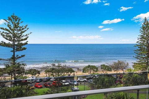 Spinnaker Beach Front - Accommodation Mooloolaba 1