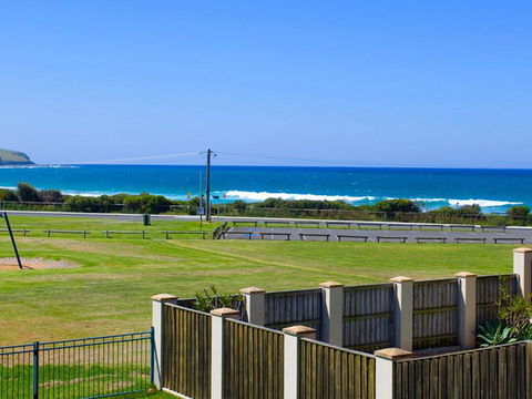 Beachside Retreat - Accommodation Mooloolaba 0