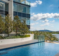 Beautiful Modern Lake View Apartment - Accommodation Mooloolaba