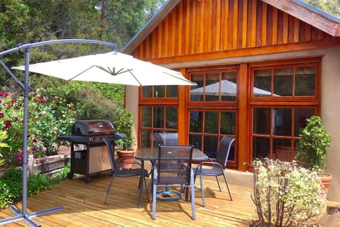 BEAUTIFUL RETREAT - 20 Mins To CBD And Only 10 Mins To MONA! - Accommodation Mooloolaba 1