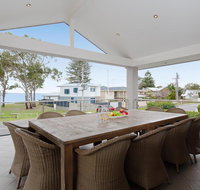 Beauty and the Beach' 88 Foreshore Drive - large home with WIFI  water views - Accommodation Mooloolaba