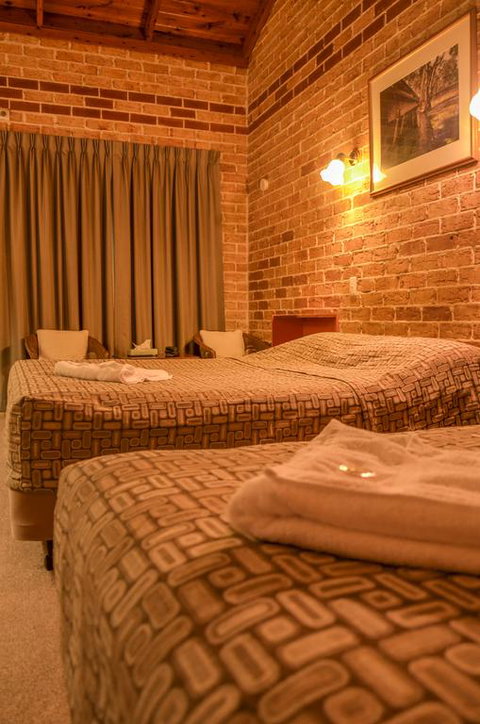 Beenleigh Village Motel - Accommodation Mooloolaba 3