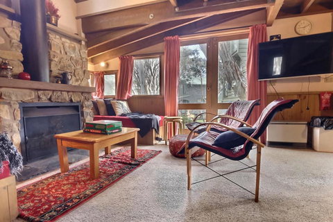 Bindi - Alpine Getaways's Chalet At Tower Rd - Accommodation Mooloolaba 2