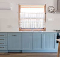 Bird In Hand Cottage Port Noarlunga - Accommodation Mooloolaba