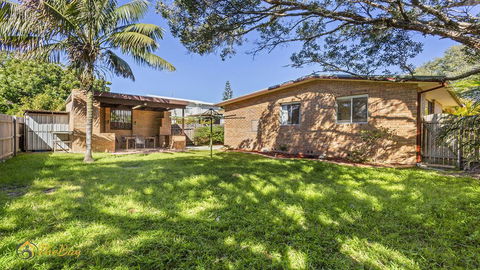 Blue Fish - 41 Boulder Bay Road - Accommodation Mooloolaba 1