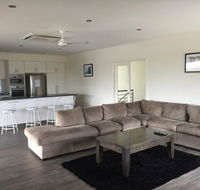 Blue Sky Apartment - Accommodation Mooloolaba