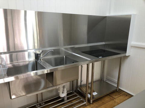 Bluetongue Backpackers - Accommodation Mooloolaba 3
