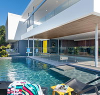 Bluey's Beach House - 5 Bedroom - Accommodation Mooloolaba