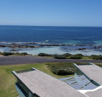 Boathouse - nearly in the water and wonderful views - Accommodation Mooloolaba