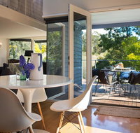 Boatshed Villa Green Door - Accommodation Mooloolaba