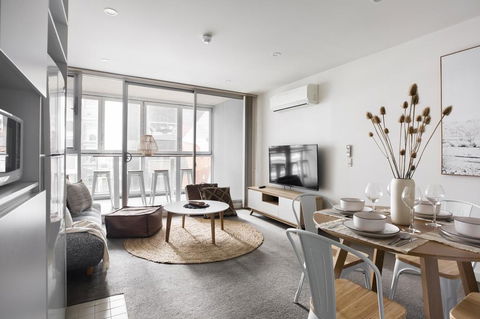 Boho On Morphett-In The Heart Of The CBD - Wifi - Nespresso - Netflix - Accommodation Mooloolaba 0