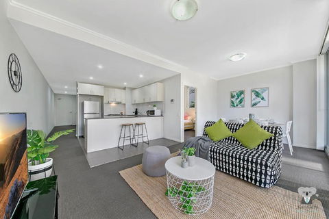 WARRICK FRAM 3 BEDS APT FREE PARKING WALK TO WESTFIELD CLOSE TO HOSPITAL NWF003 - Accommodation Mooloolaba 0