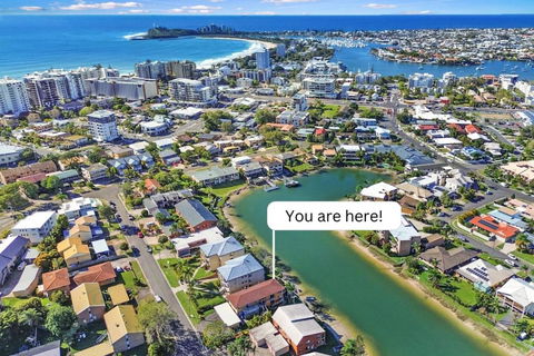 Waterfront Apartment - Ideal For Couples - Accommodation Mooloolaba 0