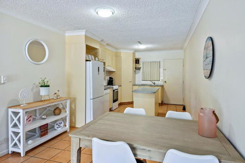Waterfront - Walk To The Beach - Accommodation Mooloolaba 2