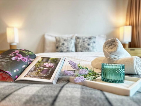 WE107 - 2 BR Modern Apartment With Study Room - Accommodation Mooloolaba 0