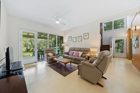 Whispering Trees By Discover Stradbroke - Accommodation Mooloolaba 3