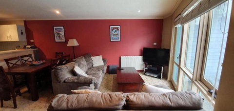 Whistler 3 - Accommodation Mooloolaba 2