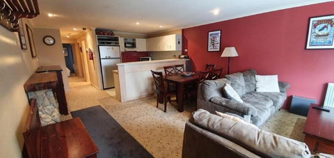 Whistler 3 - Accommodation Mooloolaba 3