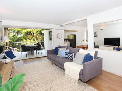 Windmill 4 Two Bedroom Beachside Apartment on Parkyn Parade