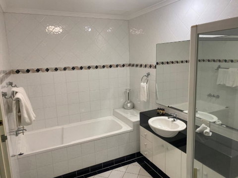 Xanadu Resort - Accommodation Mooloolaba 2