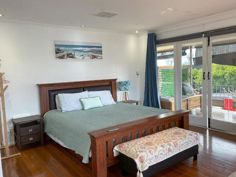 Zen Escape Guest House- Romantic Escape, Cozy Delight, Oasis Suite - Accommodation Mooloolaba 0