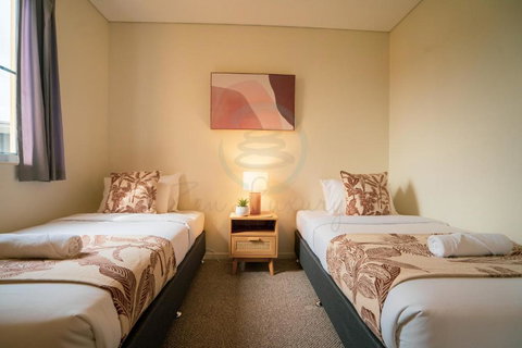 ZEN PARADISE - 2-BR Waterfront Ocean View Retreat - Accommodation Mooloolaba 3