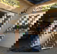 Small Group Adelaide Hills and Hahndorf Hideaway Tour from Adelaide - Accommodation Mooloolaba