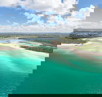 Deluxe Seaplane Tour Noosa to Glasshouse Adventure for 2 with Photobook - Accommodation Mooloolaba