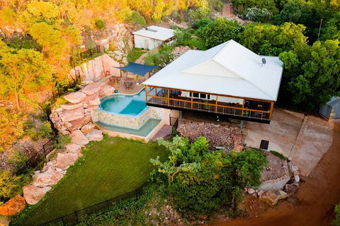 Wet Season Incredible Islands Tour - Horizontal Falls & Cygnet Bay Pearl Farm - Accommodation Mooloolaba 5