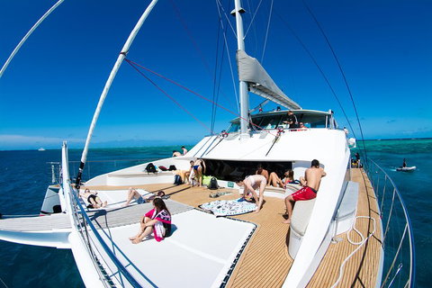 Passions Of Paradise Great Barrier Reef Snorkel And Dive Cruise From Cairns By Luxury Catamaran - Accommodation Mooloolaba 3
