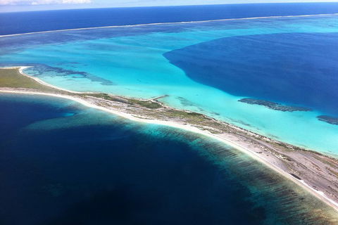 Abrolhos Islands Fixed-Wing Scenic Flight - Accommodation Mooloolaba 1