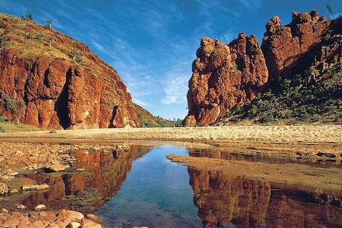 Alice Springs, Uluru Ayers Rock & Kings Canyon 8 Days Touring Package - Accommodation Mooloolaba 4