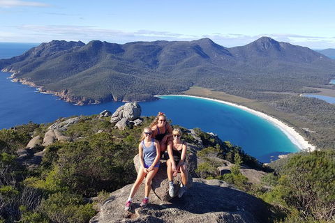 2-Day Tas East Coast Escape Tour Including Bay Of Fires, Wineglass Bay & Devils - Accommodation Mooloolaba 1
