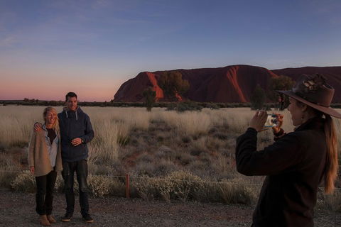 Highlights Of Uluru Including Sunrise And Breakfast - Accommodation Mooloolaba 4