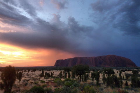 Uluru Small Group Tour Including Sunset - Accommodation Mooloolaba 4