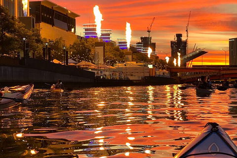 Melbourne Sunset Kayaking Experience With Dinner - Accommodation Mooloolaba 4