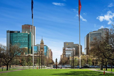 Adelaide Highlights, Hahndorf & McLaren Vale Wine Tasting And Sightseeing Tour - Accommodation Mooloolaba 1