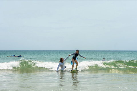 Private Beginners Surf Lessons, Noosa World Surf Reserve - Accommodation Mooloolaba 0